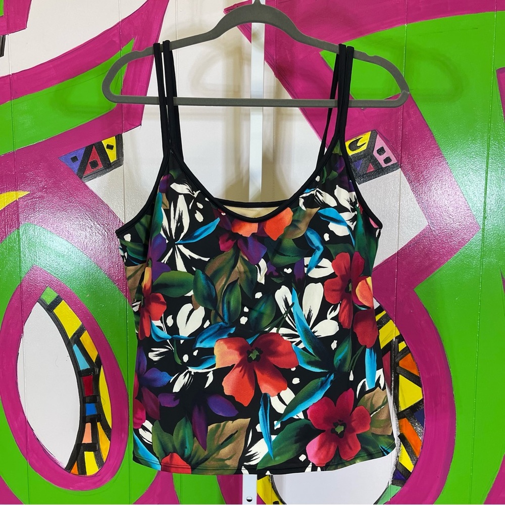White Stag, Floral Swim Tank. Size 3X (22/24). In excellent condition!
